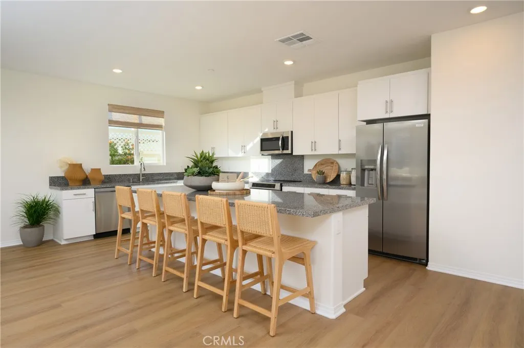 2368 Lionheart Drive, Perris, California 92570 home-pic-1