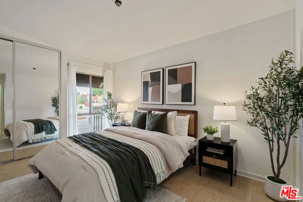 4900 Overland Avenue 205, Culver City, California 90230 home-pic-8