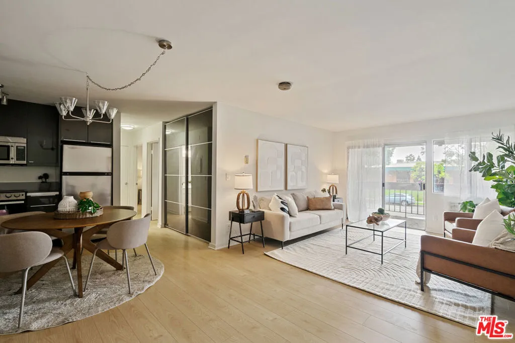 4900 Overland Avenue 205, Culver City, California 90230 home-pic-4