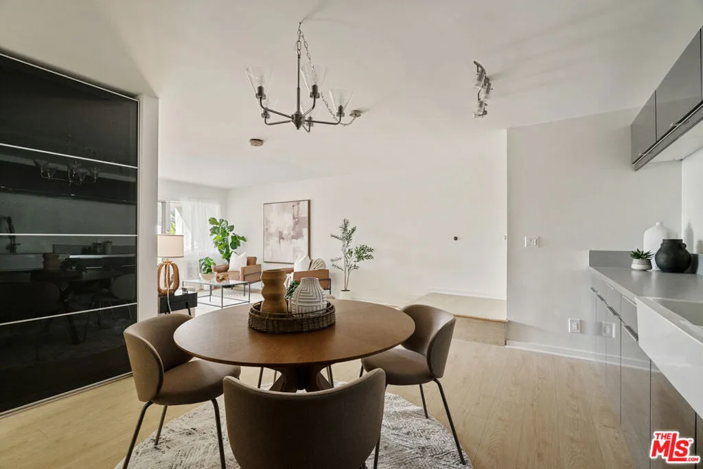 4900 Overland Avenue 205, Culver City, California 90230 home-pic-7