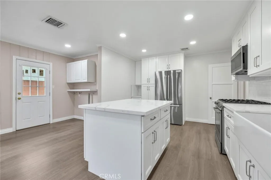 7128 Farmland, Pico Rivera, California 90660 home-pic-11