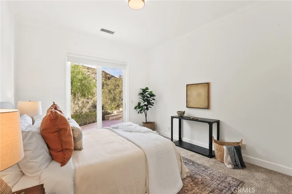 238 Lake Sherwood Drive, Lake Sherwood, California 91361 home-pic-28