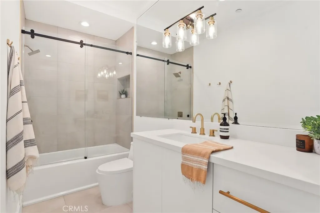 238 Lake Sherwood Drive, Lake Sherwood, California 91361 home-pic-27
