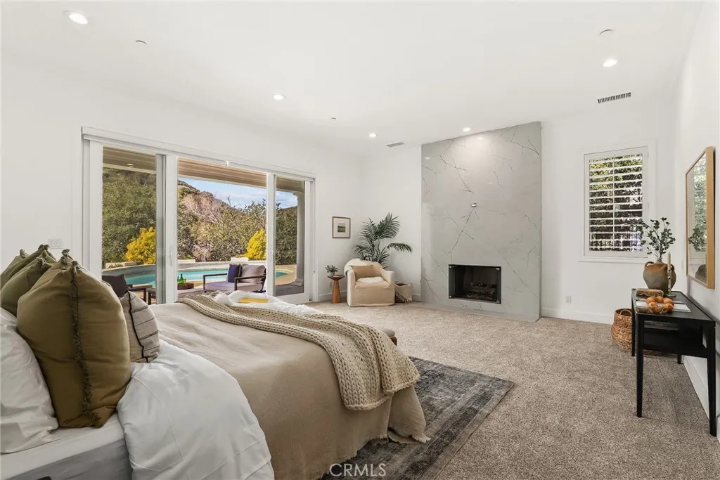 238 Lake Sherwood Drive, Lake Sherwood, California 91361 home-pic-16