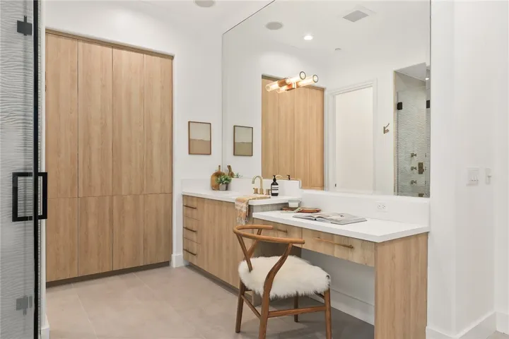 238 Lake Sherwood Drive, Lake Sherwood, California 91361