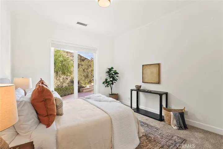 238 Lake Sherwood Drive, Lake Sherwood, California 91361