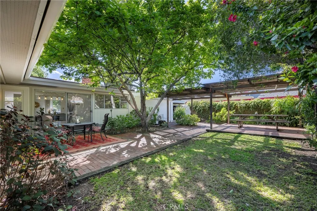 2033 E Fern, Fullerton, California 92831 home-pic-50
