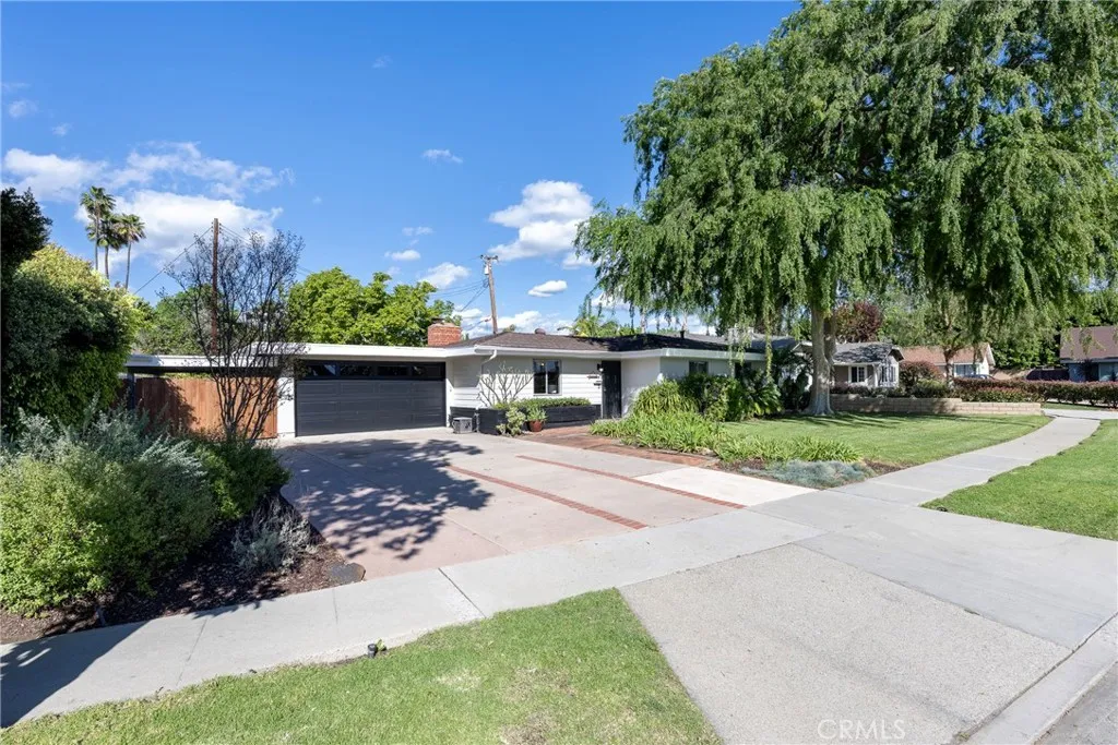 2033 E Fern, Fullerton, California 92831 home-pic-58