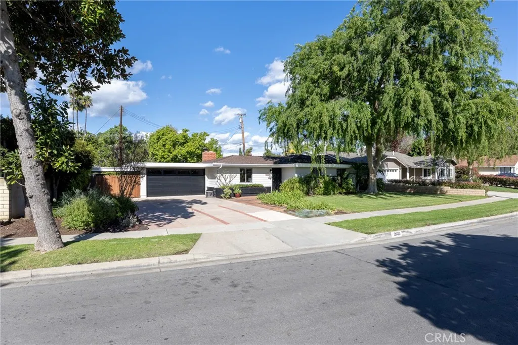2033 E Fern, Fullerton, California 92831 home-pic-57
