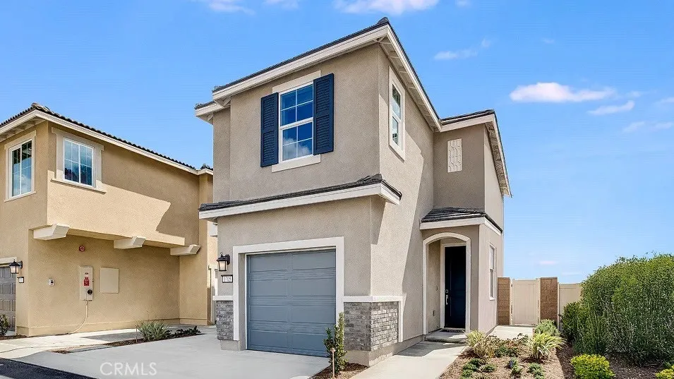 1121 Thunderchief Lane, Rialto, California 92376 home-pic-17
