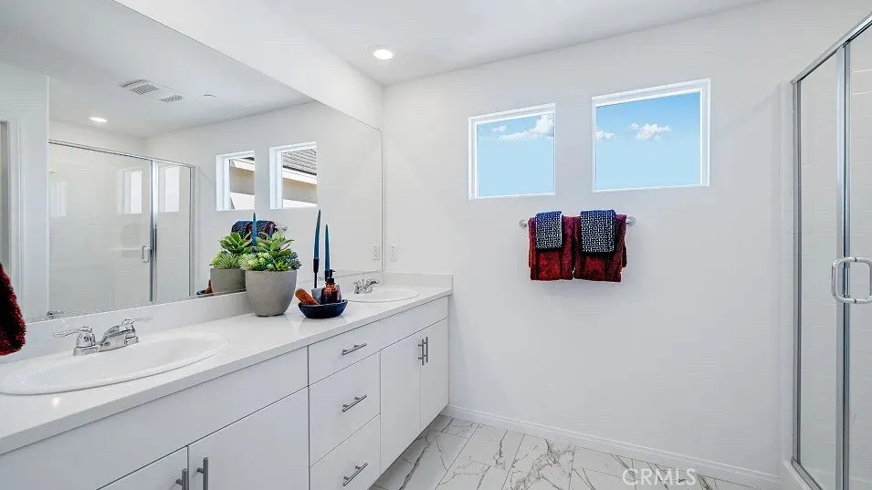 1303 Galaxy Way, Rialto, California 92376 home-pic-15