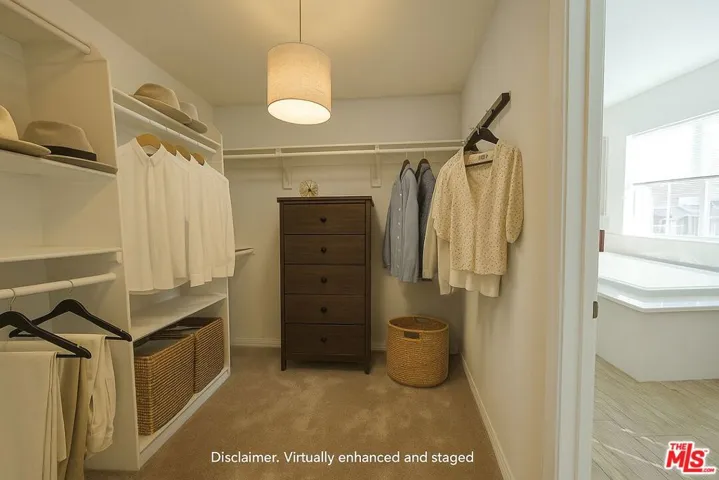 walk-thru closet