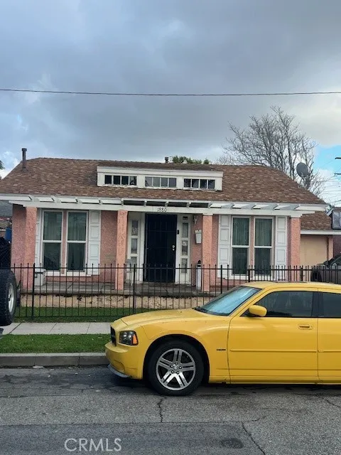 1876 Myrtle, Long Beach, California 90806 home-pic-4
