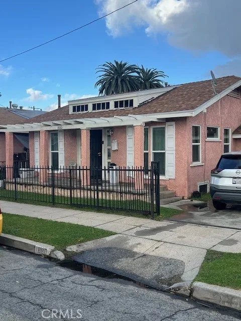 1876 Myrtle, Long Beach, California 90806 home-pic-1