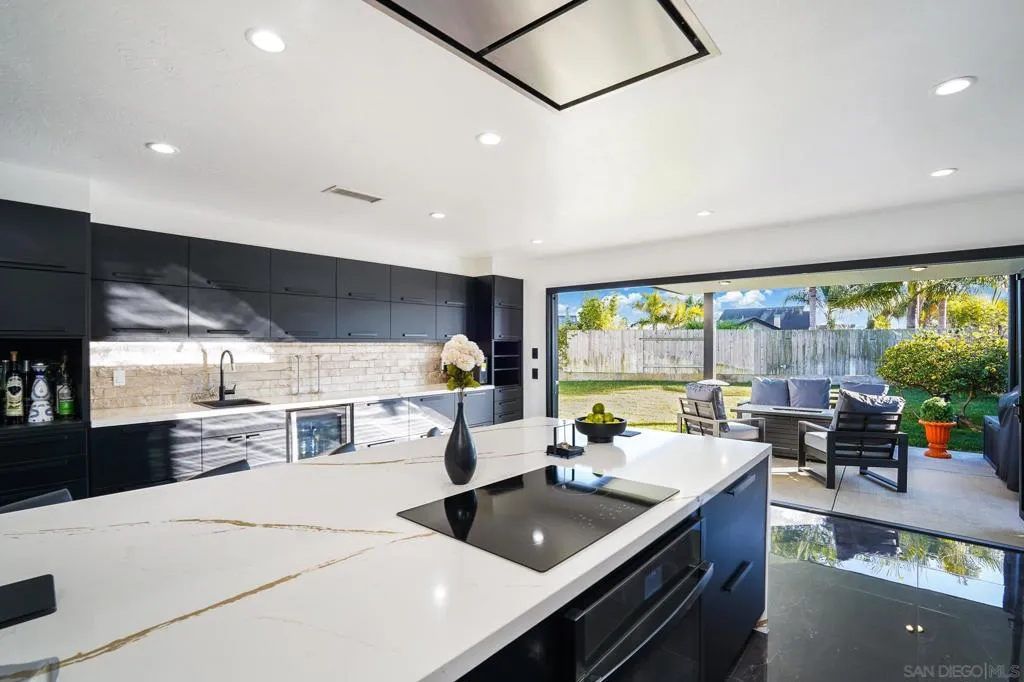 1517 Shields Ave, Encinitas, California 92024 home-pic-8