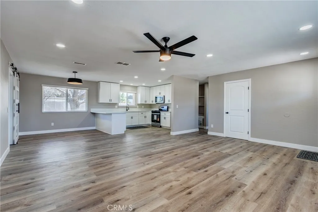 16469 Chippewa, Apple Valley, California 92307 home-pic-10