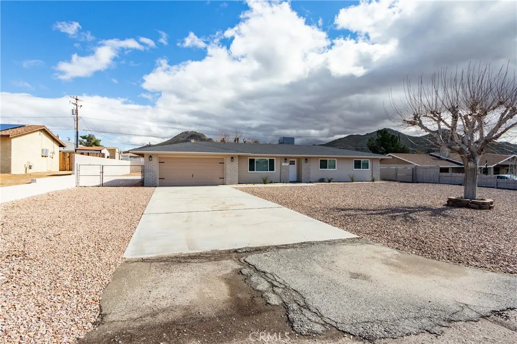 16469 Chippewa, Apple Valley, California 92307 home-pic-3