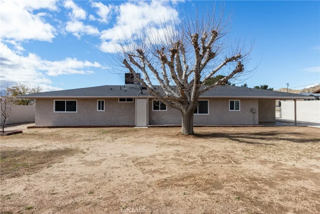 16469 Chippewa, Apple Valley, California 92307 home-pic-37