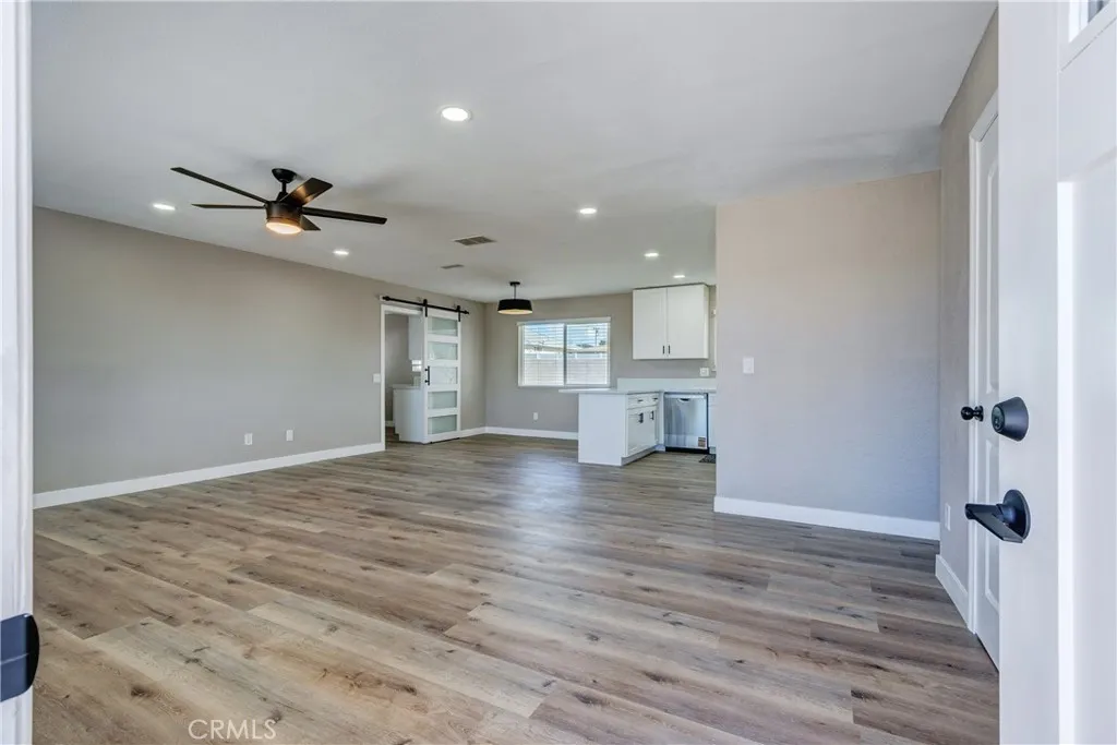 16469 Chippewa, Apple Valley, California 92307 home-pic-9