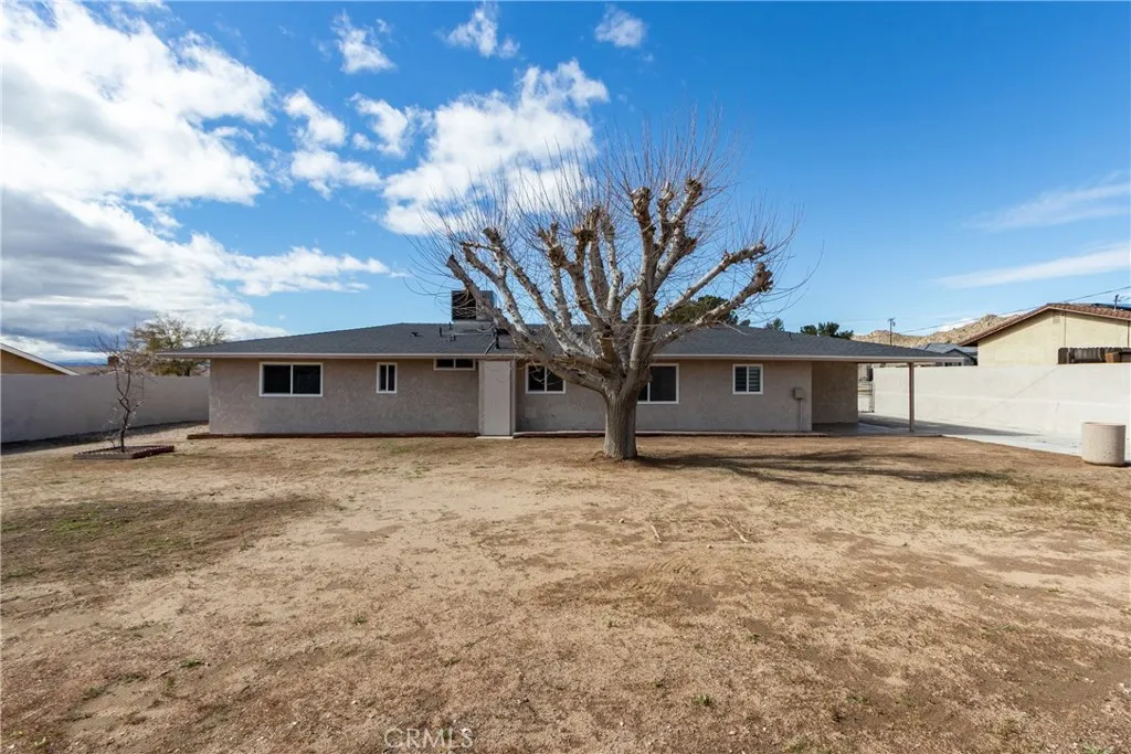 16469 Chippewa, Apple Valley, California 92307 home-pic-36