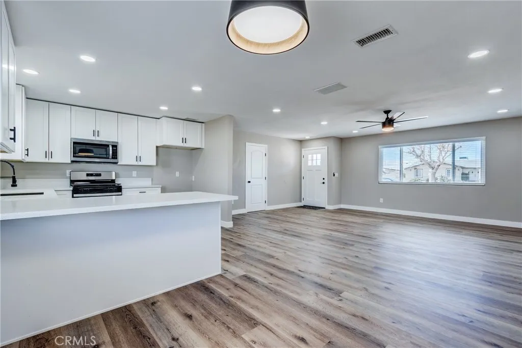 16469 Chippewa, Apple Valley, California 92307 home-pic-13