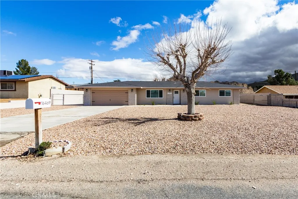 16469 Chippewa, Apple Valley, California 92307 home-pic-2