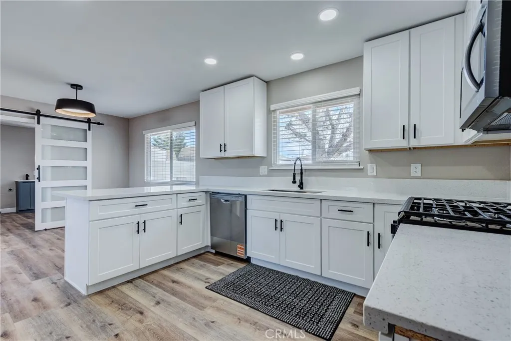 16469 Chippewa, Apple Valley, California 92307 home-pic-15