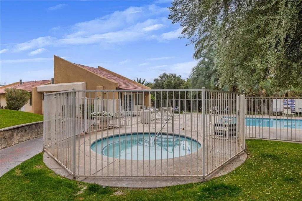 32200 Cathedral Canyon Drive 89, Cathedral City, California 92234 home-pic-37