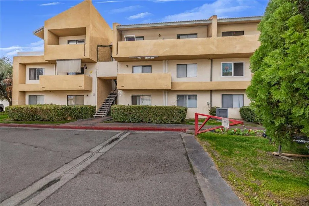 32200 Cathedral Canyon Drive 89, Cathedral City, California 92234 home-pic-18