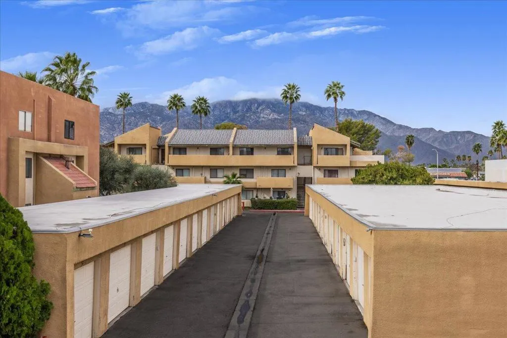 32200 Cathedral Canyon Drive 89, Cathedral City, California 92234 home-pic-24