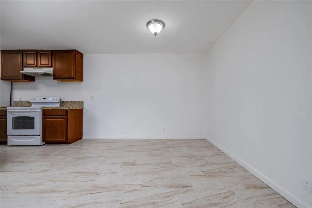 32200 Cathedral Canyon Drive 89, Cathedral City, California 92234 home-pic-6