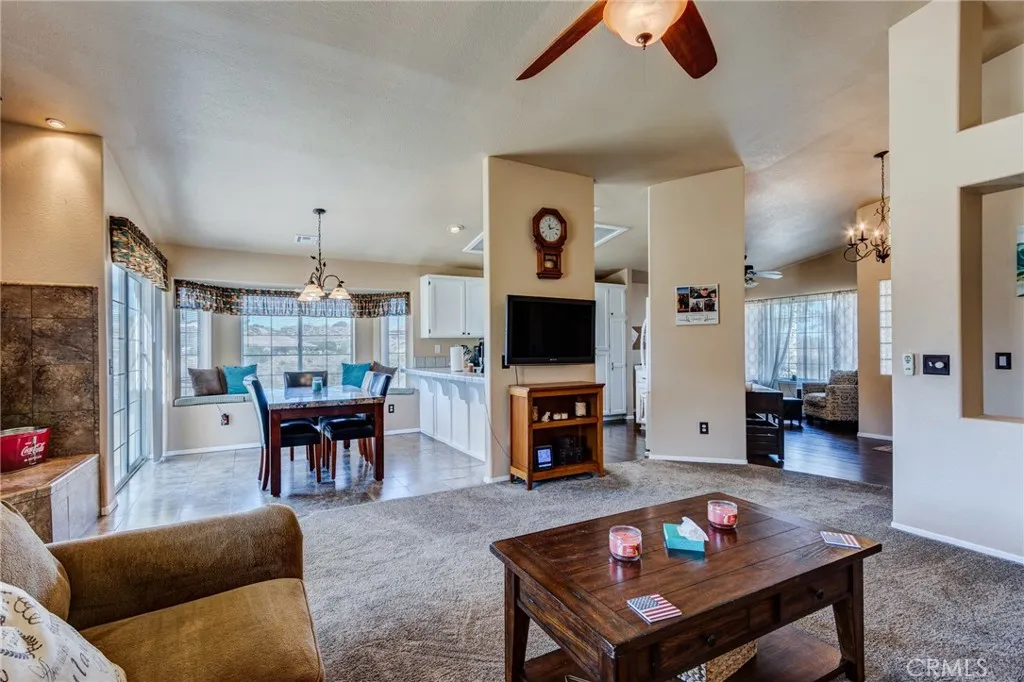 7170 Joshua, Oak Hills, California 92344 home-pic-35