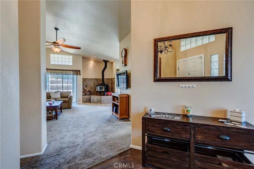 7170 Joshua, Oak Hills, California 92344 home-pic-18