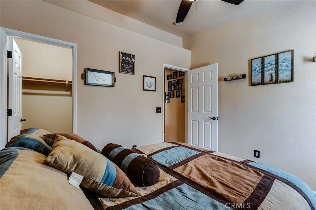 7170 Joshua, Oak Hills, California 92344 home-pic-50