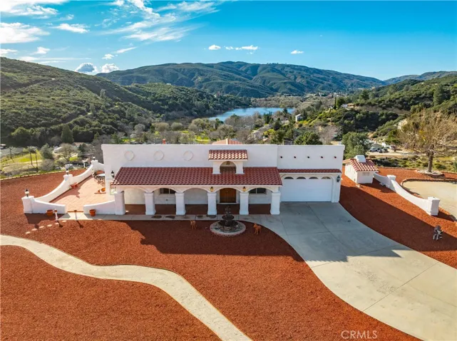 43738 Mountain View Rd, Lake Hughes, California 93532