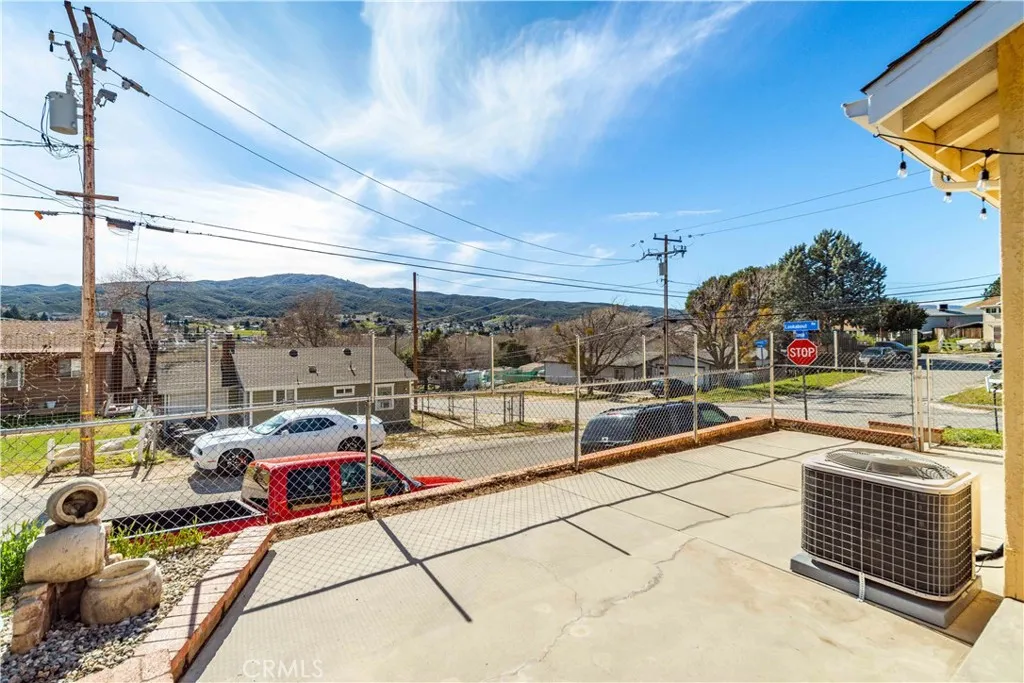 43230 Lookabout Rd, Lake Hughes, California 93532 home-pic-28