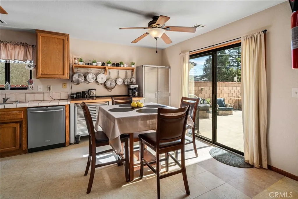 43230 Lookabout Rd, Lake Hughes, California 93532 home-pic-11