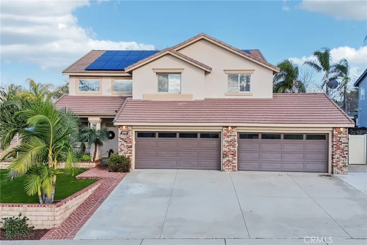 2527 Waterfall Ln, Corona, California 92882