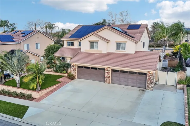2527 Waterfall Ln, Corona, California 92882