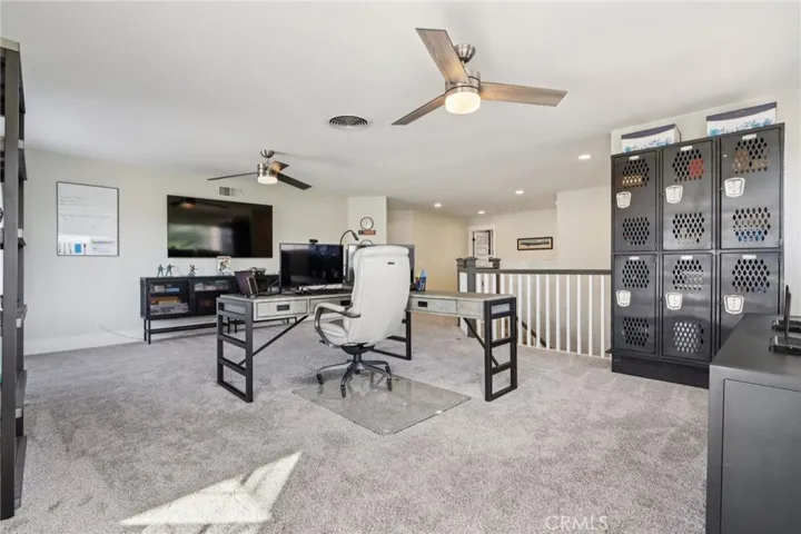2527 Waterfall Ln, Corona, California 92882