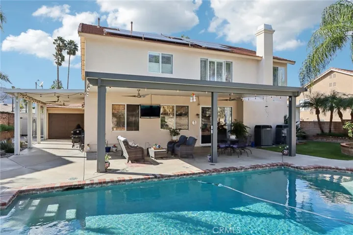 2527 Waterfall Ln, Corona, California 92882