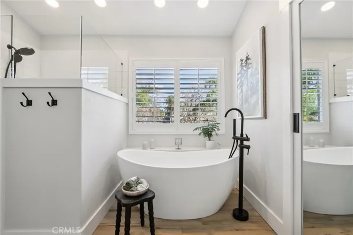 2527 Waterfall Ln, Corona, California 92882