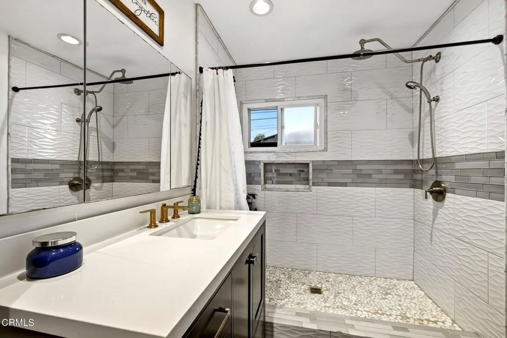 732 Lemon Grove Avenue, Ventura, California 93003 home-pic-13