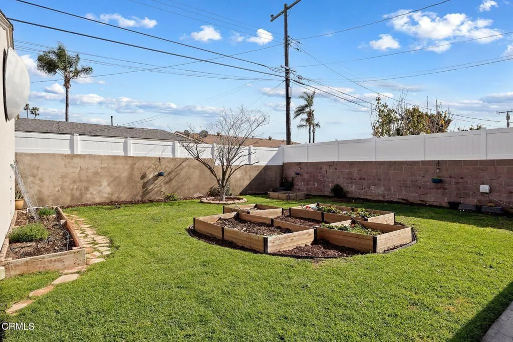 732 Lemon Grove Avenue, Ventura, California 93003 home-pic-20