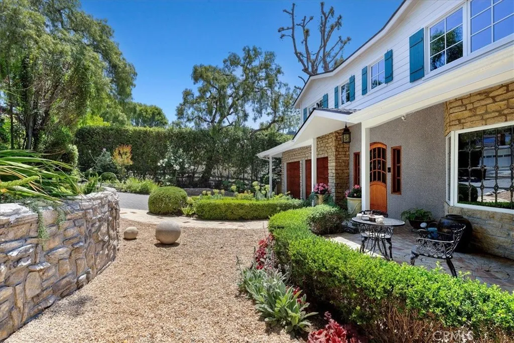 79 Dapplegray Lane, Palos Verdes Estates, California 90274 home-pic-44