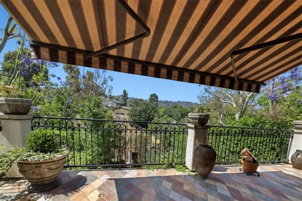 79 Dapplegray Lane, Palos Verdes Estates, California 90274 home-pic-14