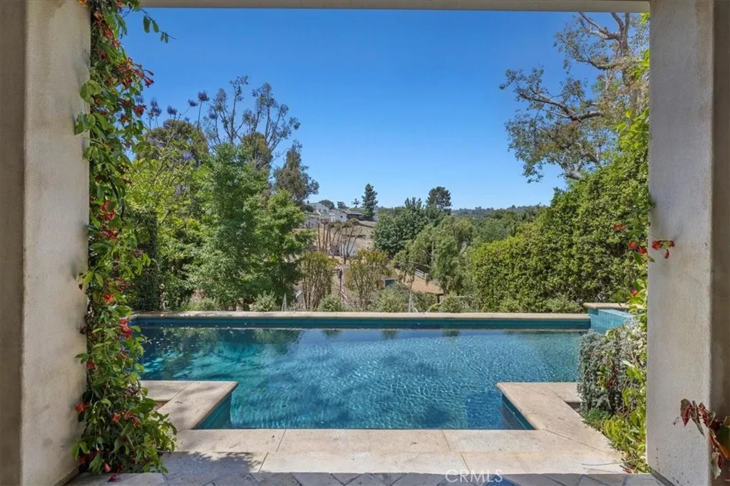 79 Dapplegray Lane, Palos Verdes Estates, California 90274 home-pic-39