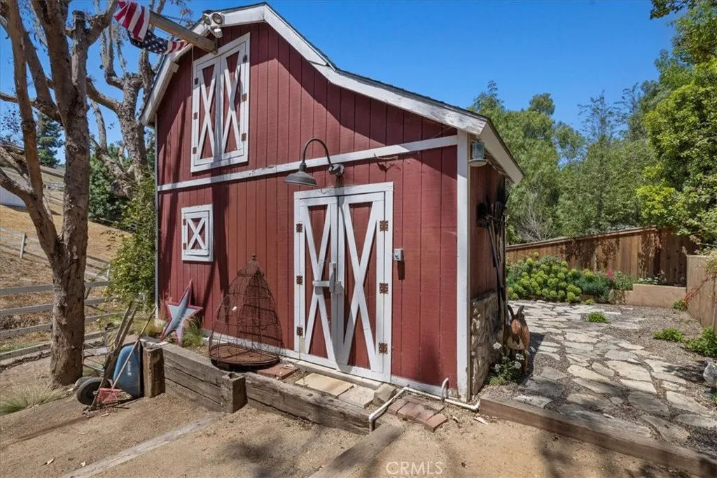 79 Dapplegray Lane, Palos Verdes Estates, California 90274 home-pic-30