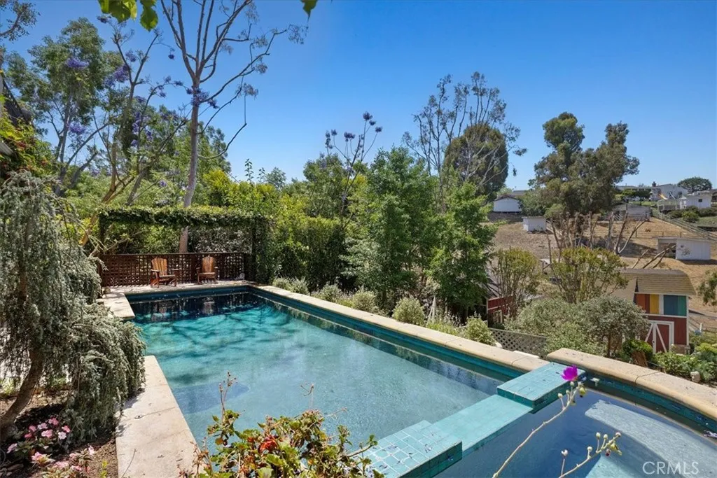 79 Dapplegray Lane, Palos Verdes Estates, California 90274 home-pic-38