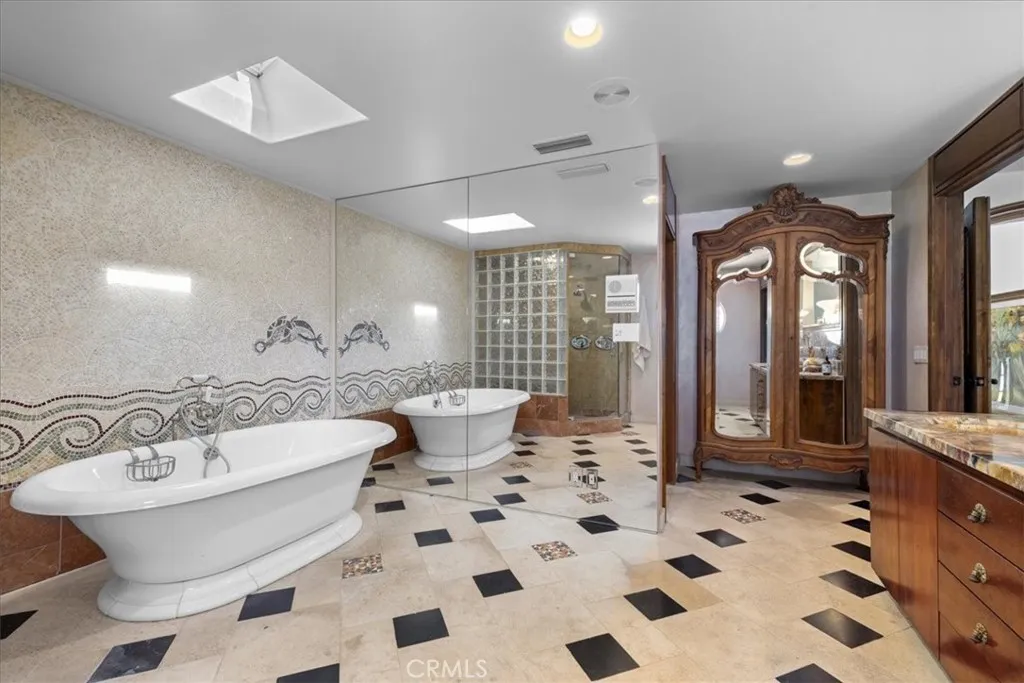 79 Dapplegray Lane, Palos Verdes Estates, California 90274 home-pic-9